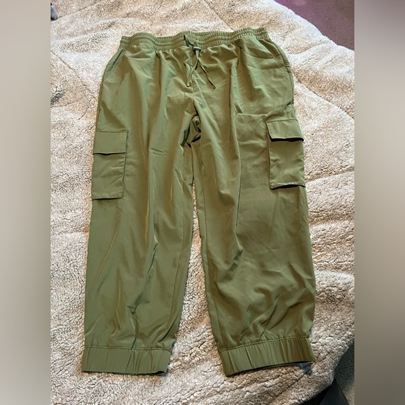 Mondetta lightweight Hiking Cargos - Picture 1 of 5
